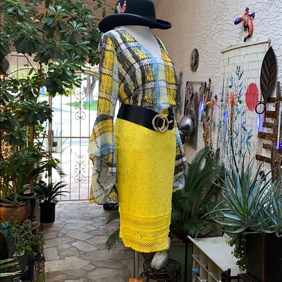 project RUNWAY Dresses & Skirts - 💛💛Cute 2Piece Outfit💛💛